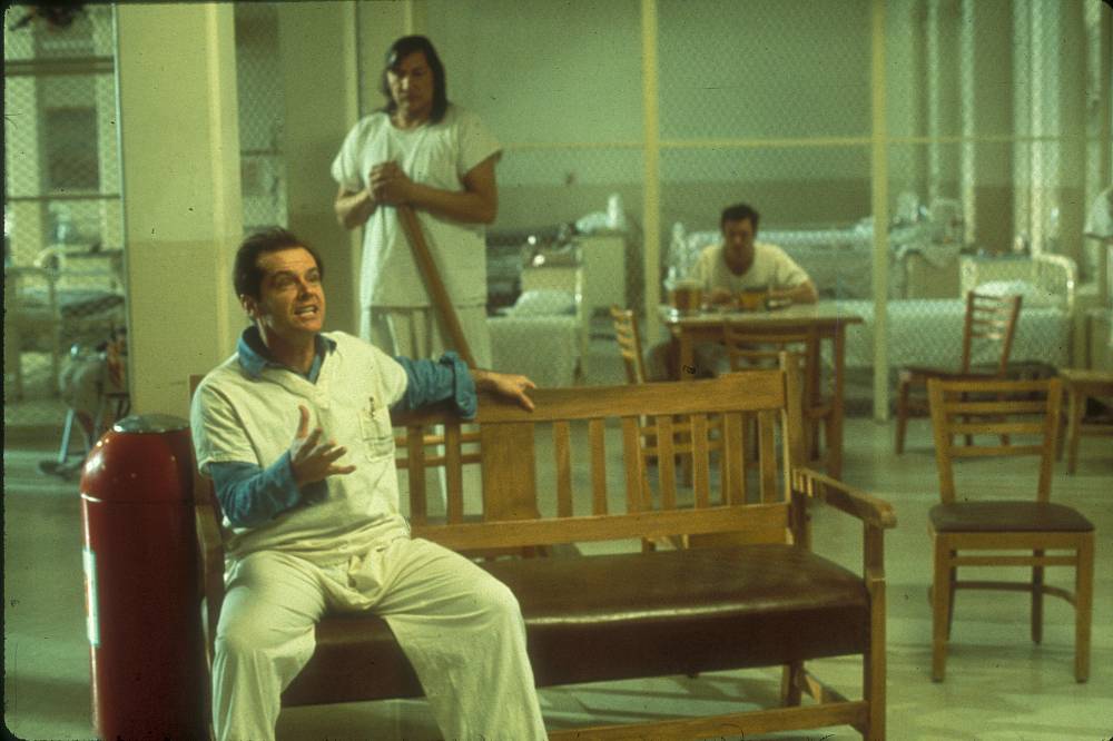 Přelet nad kukaččím hnízdem: Film, který změnil pohled na psychiatrické léčebny i filmovou historii