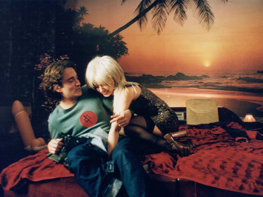 V úterý večer si nenechte ujít Samotáře. Ikonický film se stal příručkou pro život celé generace, která se ve svobodě cítila ztracená