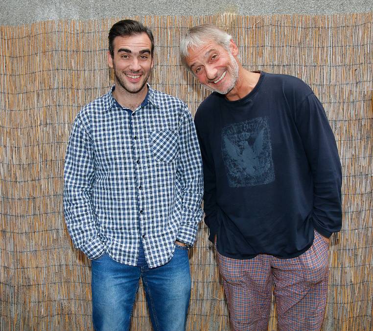 Daniel Rous není jen Rossem z Přátel, ale i otcem tohoto fešáka