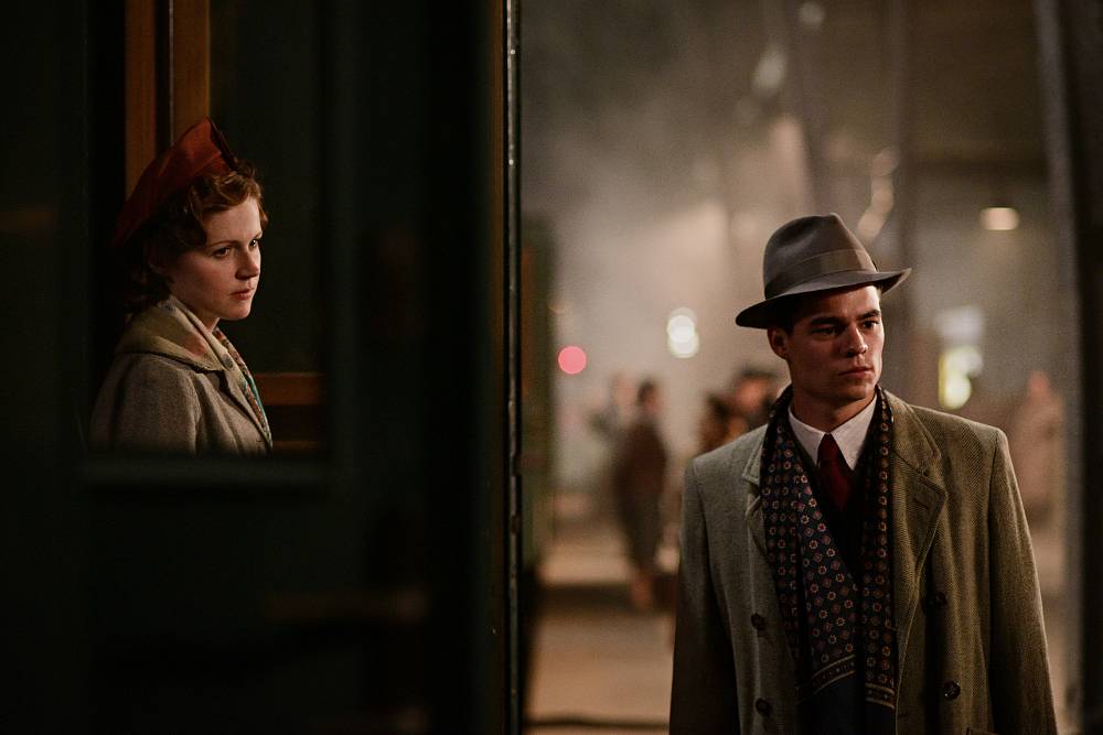 Zapomenutý film o lásce a basketbalu: Příběh, který se odehrává ve stínu velkých dějin