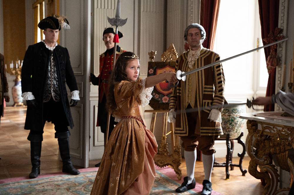 Vyhlašujeme nejkrásnější českou pohádku: Moderní příběh nekompromisně smázl konkurenci, Popelka skončila v propadlišti dějin