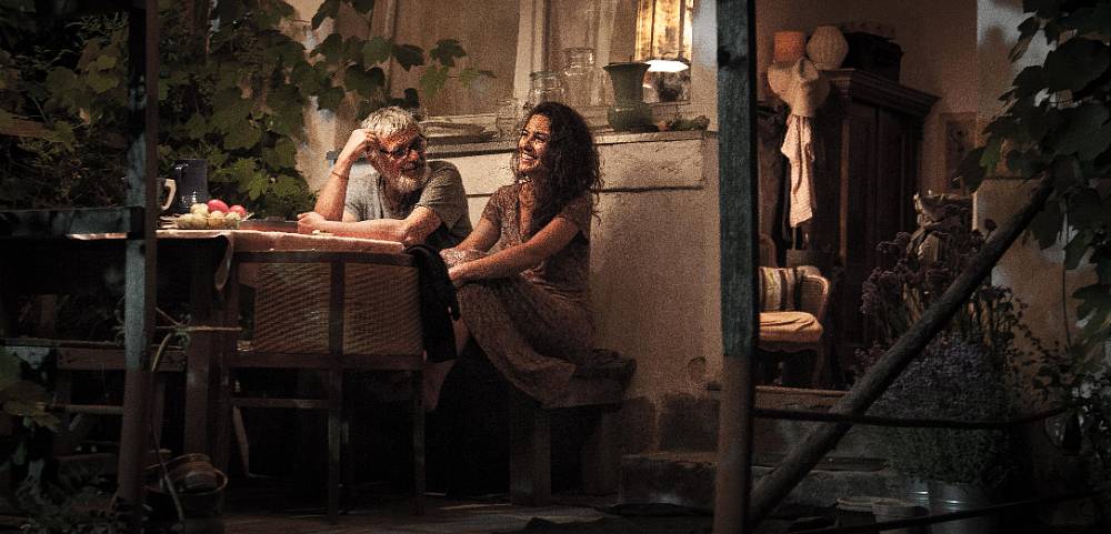 Teorie tygra ukazuje manželství bez příkras. Některé scény jsou až nepříjemně pravdivé