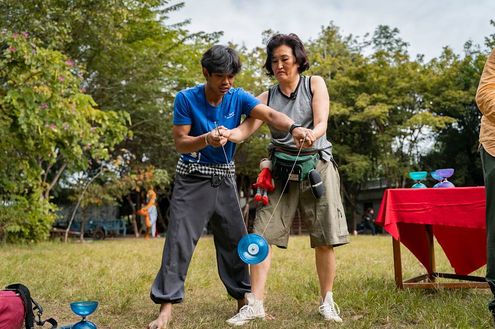 Rodinná mise v Asia Express: Máma chtěla zlepšit vztah se synem, vznikla televizní senzace