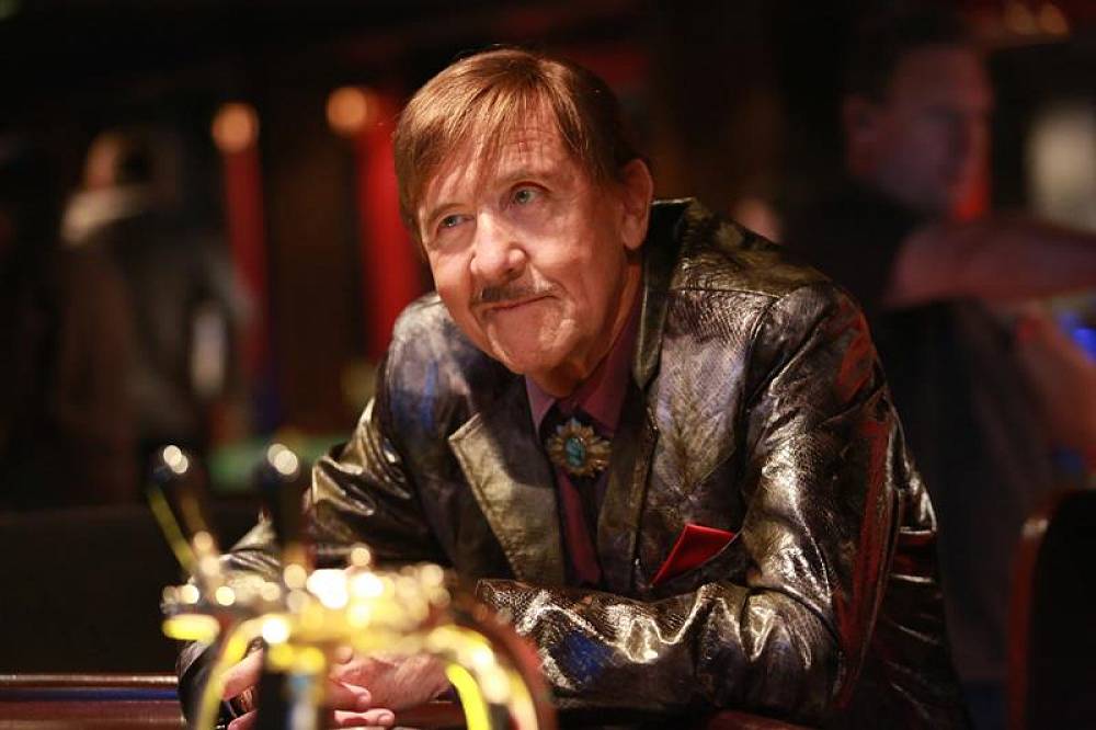 Učitel v pasti mafie. Může za to jeho vlastní dvojník