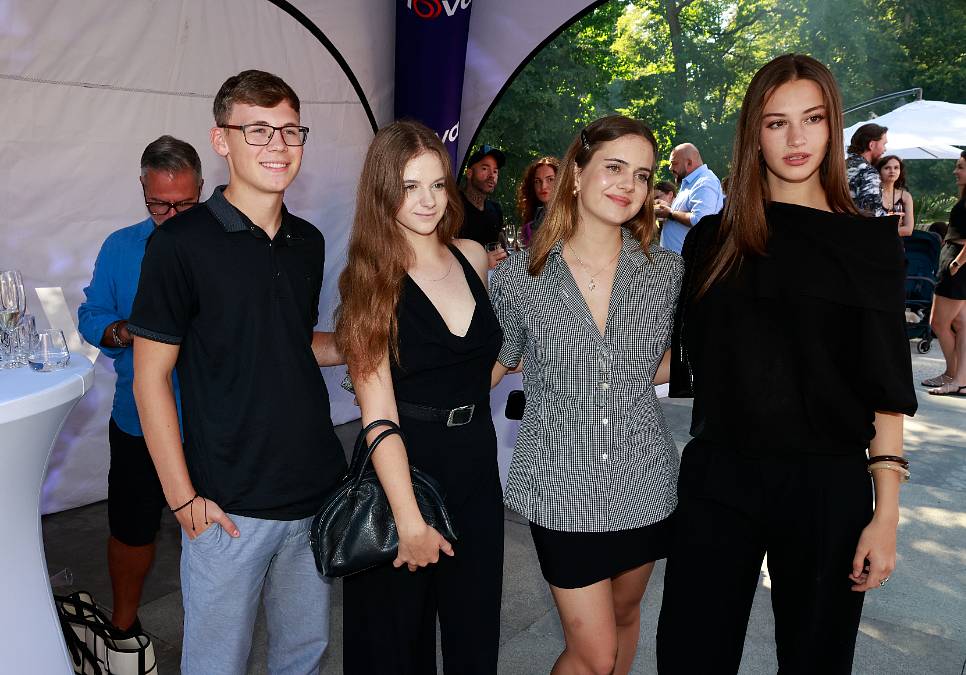 Karolína Synková různé