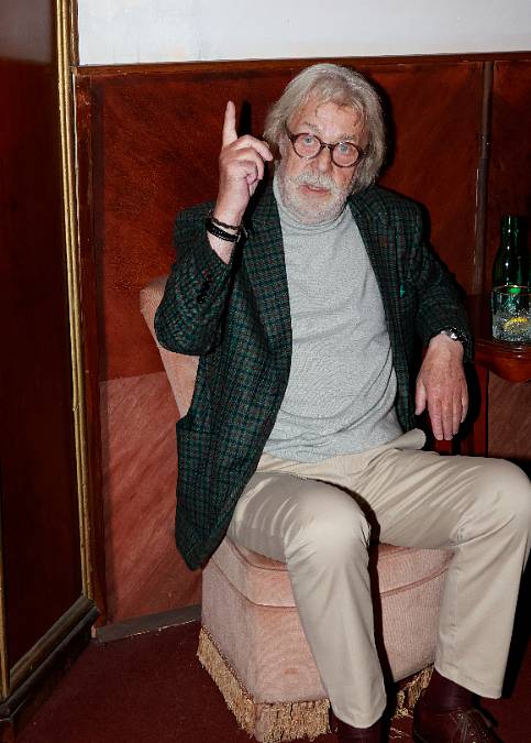 Jan Kanyza se svou partnerkou brzy oslaví zlatou svatbu. Kdo je hercova životní láska?