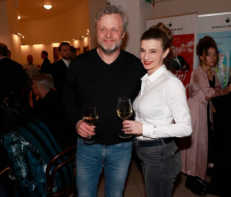 Otec i tři bratři Vasila Fridricha jsou zubaři, on si ale zvolil jinou životní cestu