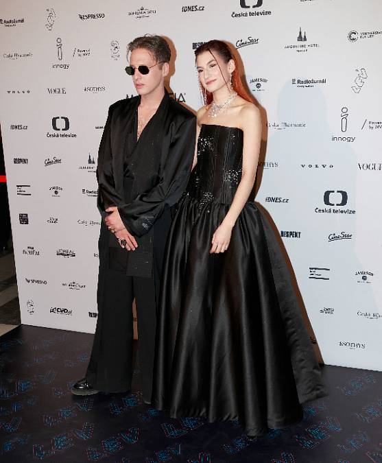 Jan Nedbal má nejen přítelkyni, ale i velmi blízkého přítele. Víte, kdo to je?