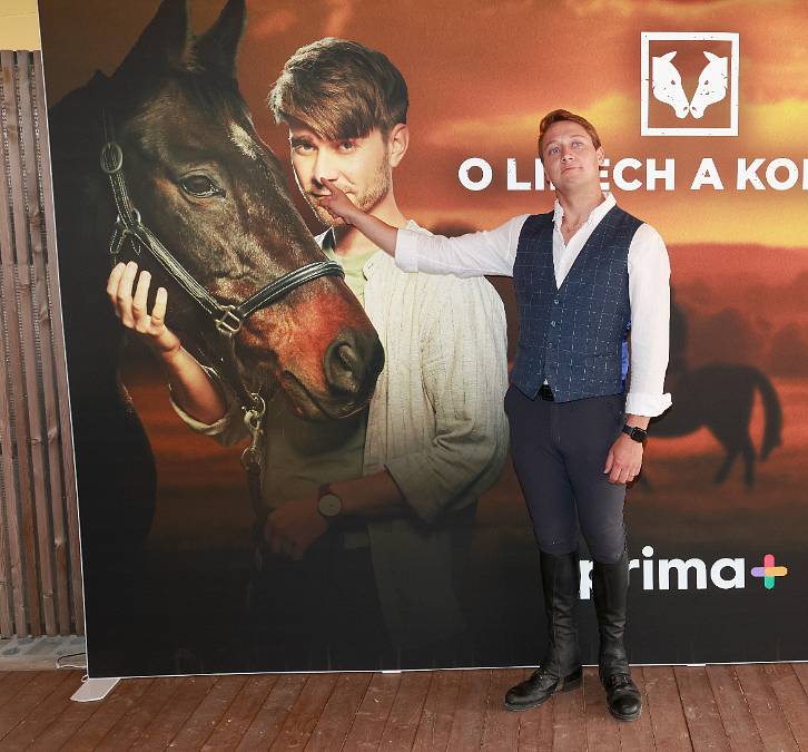 Ondřej Kraus je herec, zkušený parkurový jezdec a nově také otec