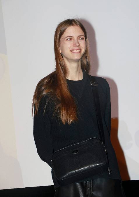 Dexter Franz je herec, který neodmítá ženské ani mužské role