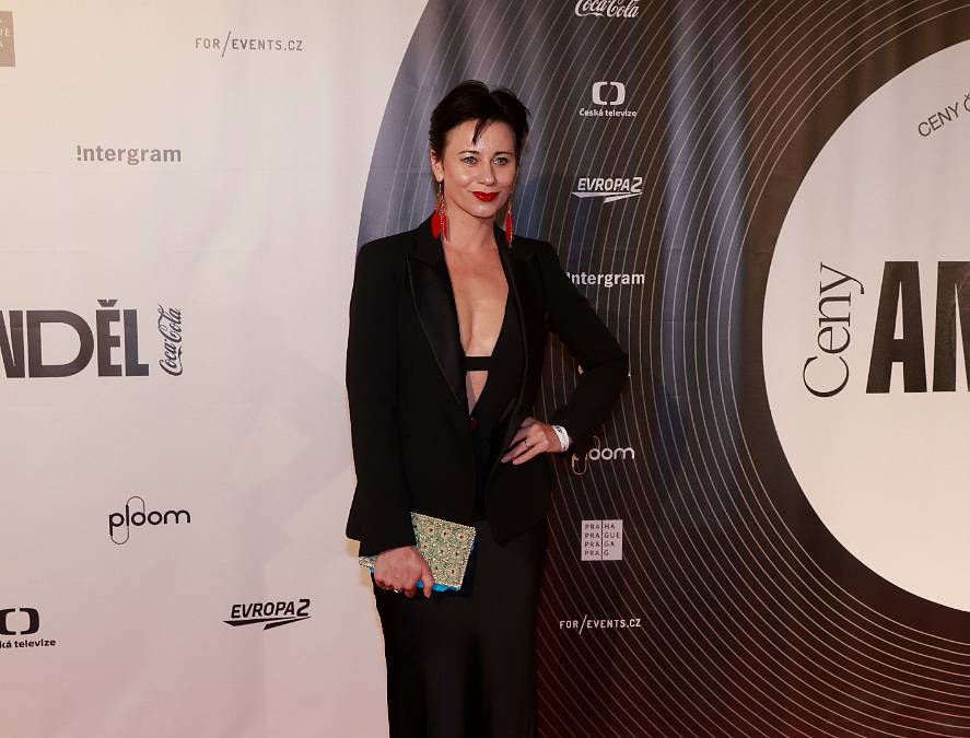Dáša Zázvůrková. Víte, kdo byl její o téměř 50 let starší životní láska?
