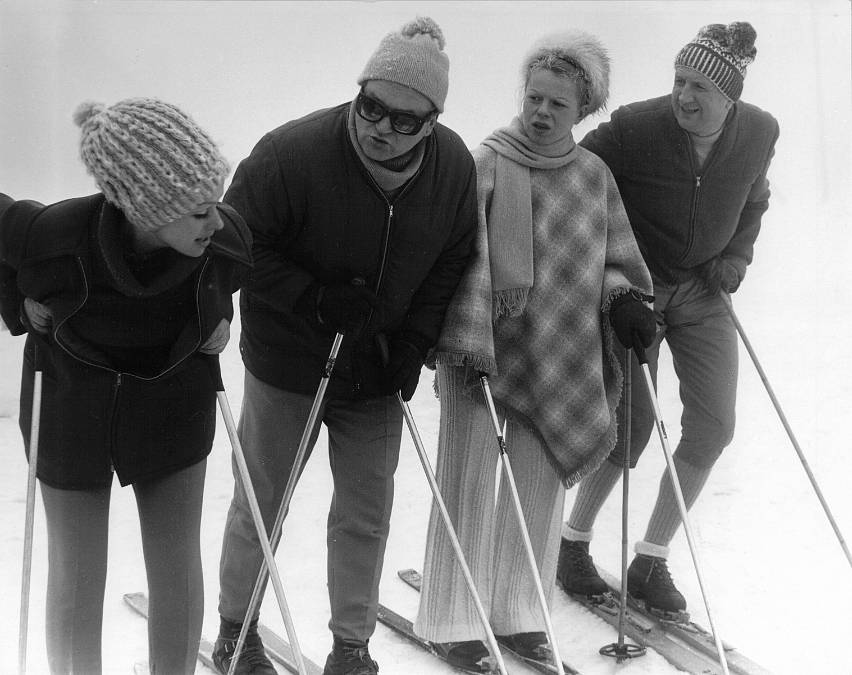 Neuvěříte, co se dělo při natáčení filmu Homolka a Tobolka! Růžičková vyhrála sázku a teklo šampaňské