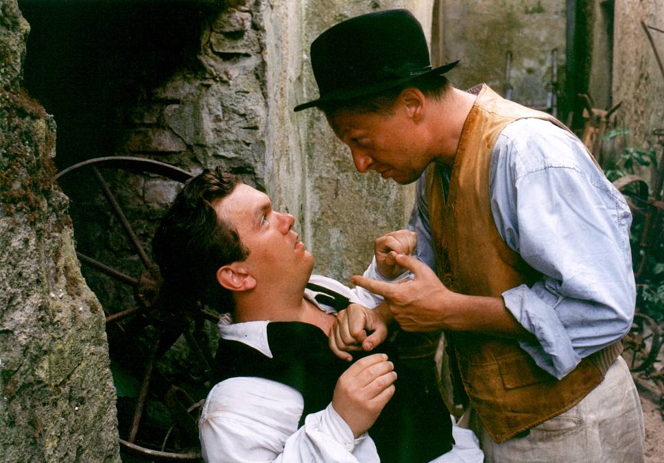 Je třeba zabít Sekala: Temné drama z okupace, které řeže až na kost