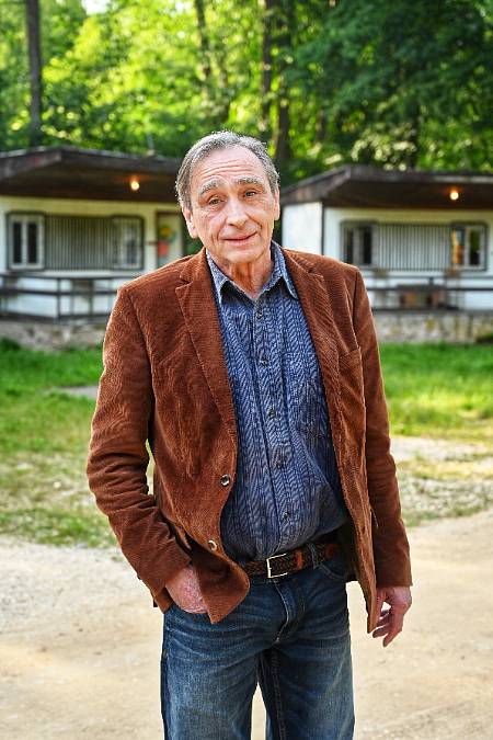 Po večerce: Vladimír Polívka a Eva Podzimková v nejromantičtějším filmu roku 2026