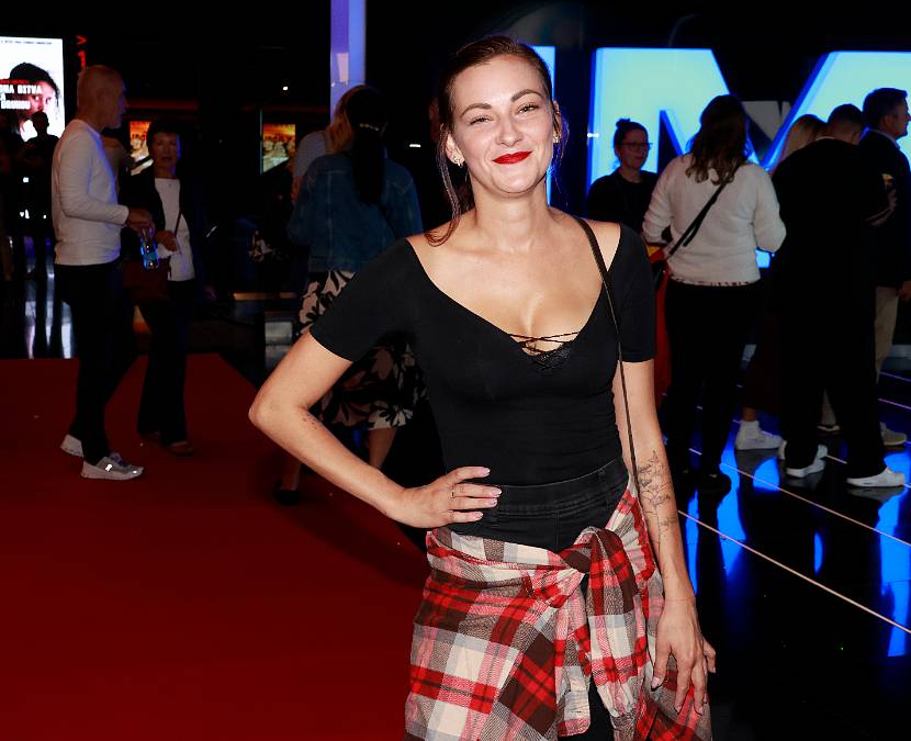 Bára Jánová je servírka. Nikoliv ale ve filmu či seriálu, ale v jednom pražském bistru