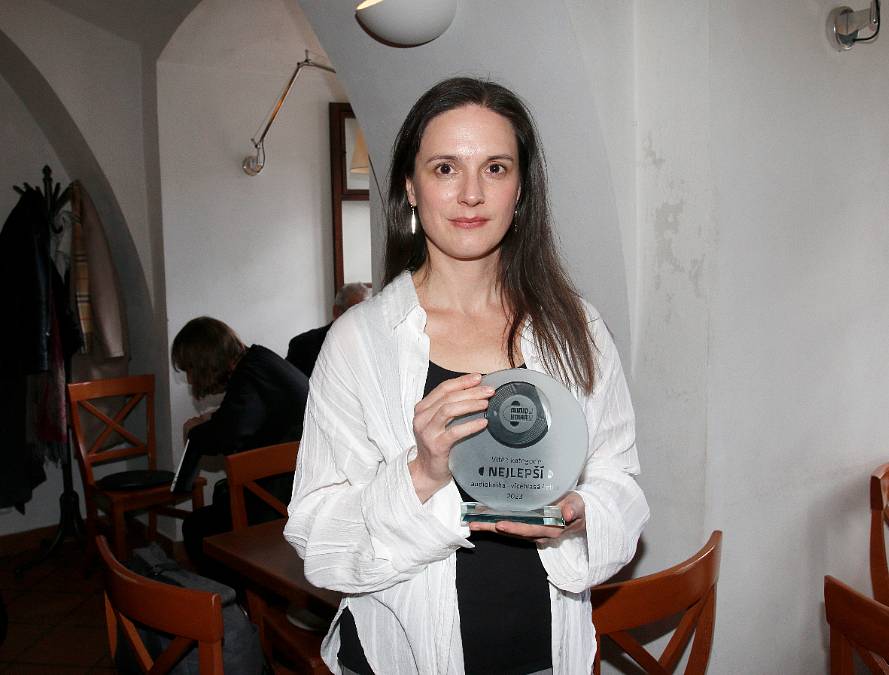 Magdaléna Borová se těžkým obdobím „prozpívala". Zpěv podle ní léčí