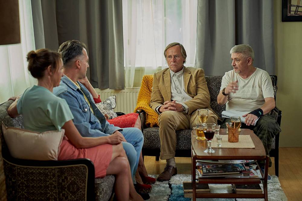 Stejná Karosa po 25 letech a další kuriozity. Český film, který vlastně neměl vzniknout, je plný nenápadných detailů
