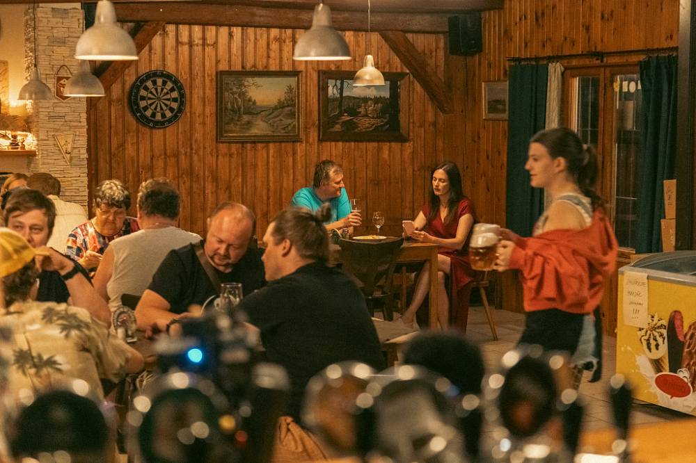 Skvělé obsazení a povědomé situace přináší do kin poctivou českou zábavu pro celou rodinu