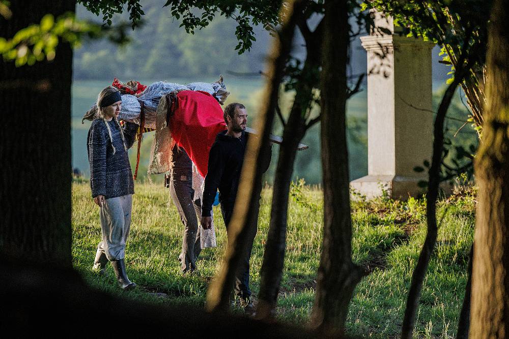 Farmáři slavili jako nikdy předtím. Tokju nakonec přestaly poslouchat vlastní nohy