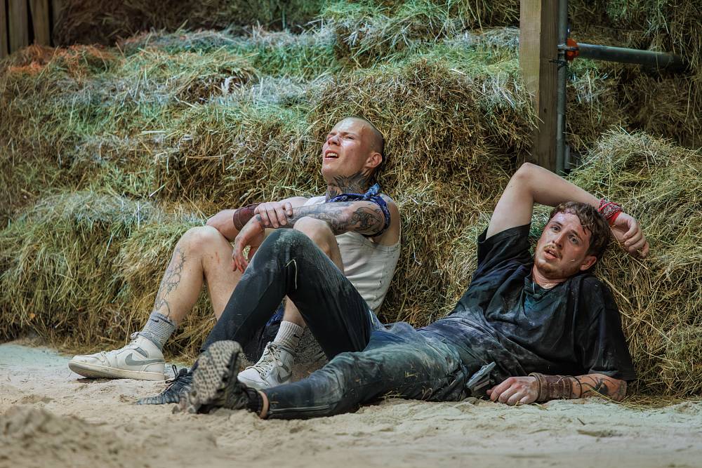Farmáři slavili jako nikdy předtím. Tokju nakonec přestaly poslouchat vlastní nohy
