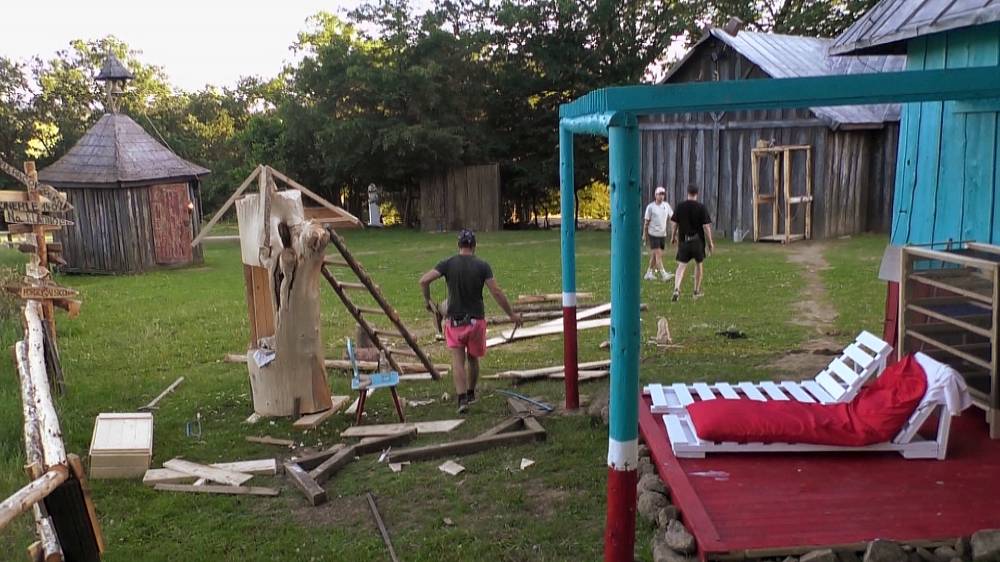 Předposlední týden na Farmě: Tokju rozplakal tvrdý trest, Lucie získala obrovskou výhodu a Markéta přišla o jistotu