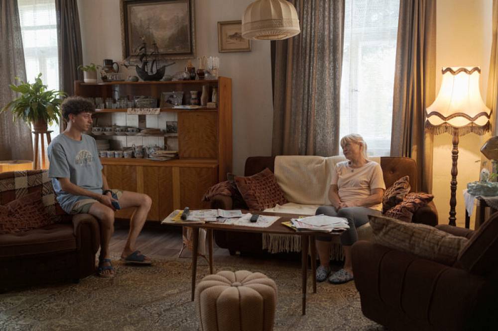Když syn skrývá něco, co matka vůbec nečeká. Nový český film odhalí neobvyklé rodinné tajemství