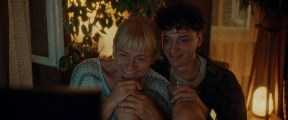 Když syn skrývá něco, co matka vůbec nečeká. Nový český film odhalí neobvyklé rodinné tajemství