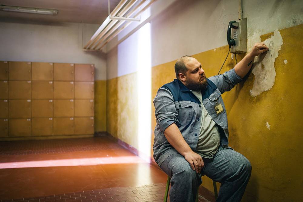 Režisér hitu Most! chystá novinku. Místo drsného dramatu ukáže nudu a absurditu