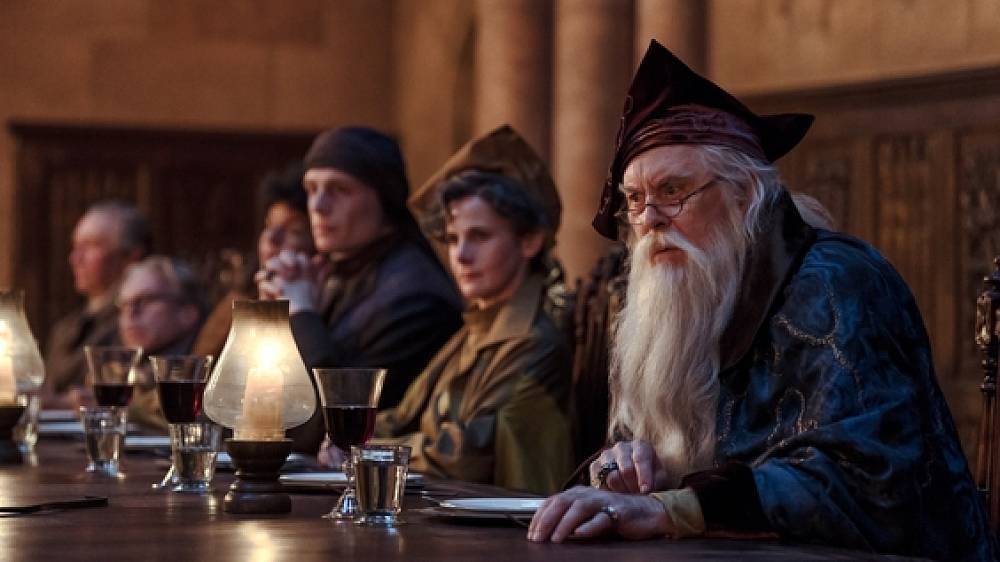 Harry Potter se vrací, ale tentokrát bude všechno jinak. Nové záběry ukázaly svět, který fanoušci poznají až překvapivě dobře