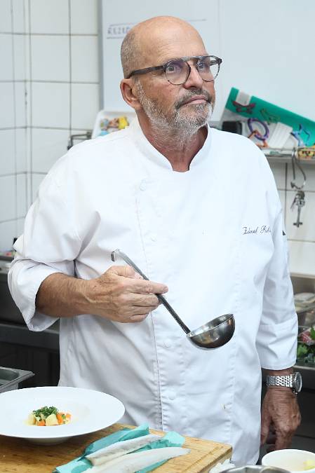 Zdeněk Pohlreich zasahuje v Jincích: Restauraci bývalého poslance trápí dluhy i chaotická kuchyně