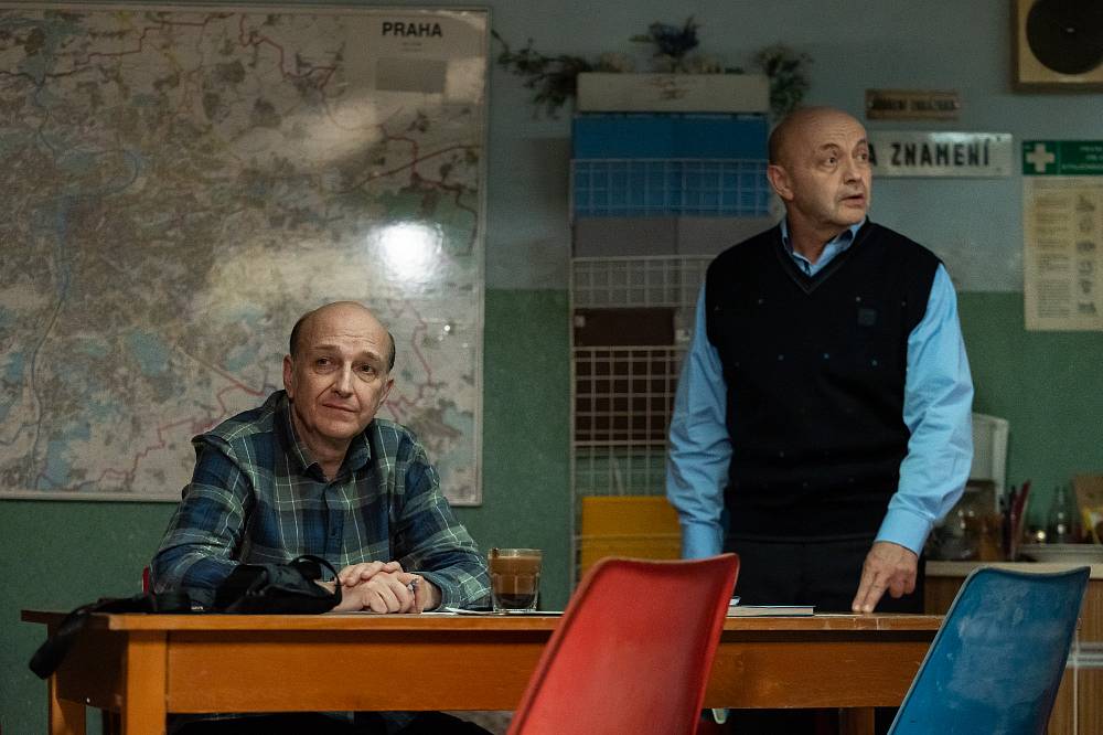 Boží plán: Ztřeštěná Jůlie je zpět v Praze a nějak se musí živit