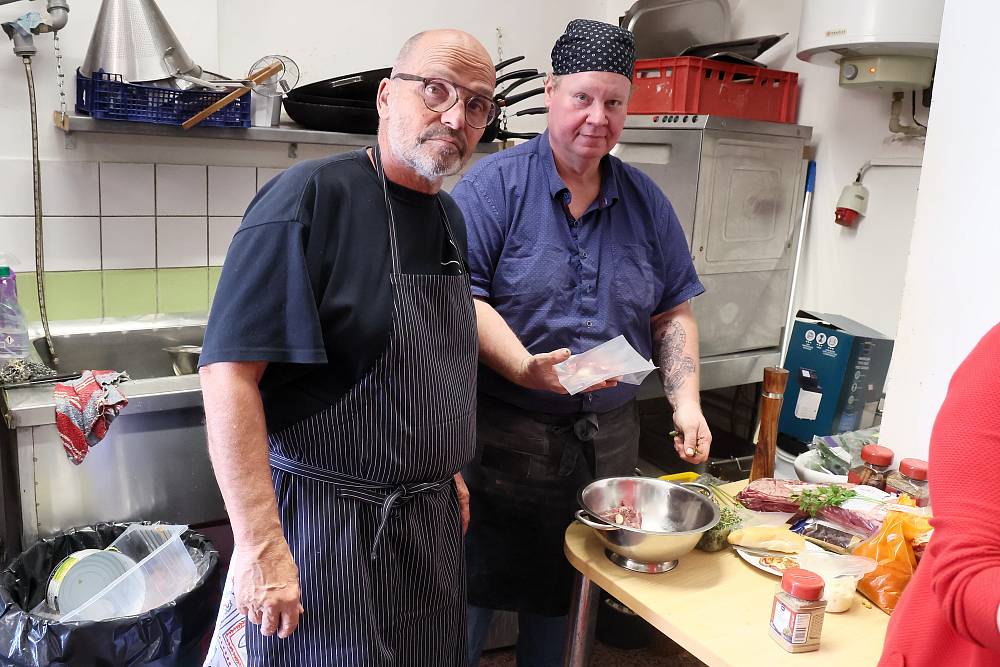 Golem by z restaurace utekl. Pohlreich dorazí do podniku v unikátní židovské čtvrti a nestačí se divit