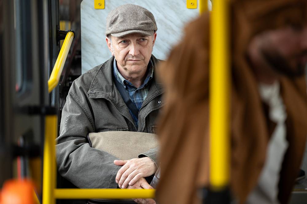 Boží plán se začíná zamotávat. Mirek ztrácí odstup od Julie a v seriálu přibývá záhad, které nemají odpověď