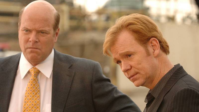 David Caruso se seriálovým parťákem Frankem v podání Rexe Linna