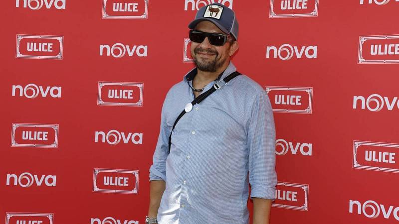 Kryštof Rímský hraje v seriálu Ulice bouřliváka Máru.