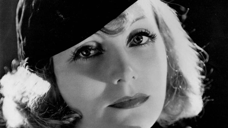 Fotografie pochází z jejího filmu „Susan Lennox: Její pád a vzestup“ z roku 1931.
