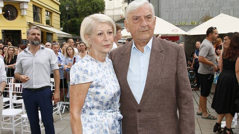 Miroslav Donutil s manželkou