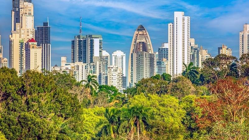 Panama, město snoubí deštné pralesy a velkoměsto
