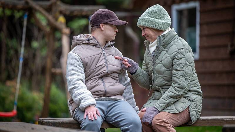 Vašík se starostlivou mámou