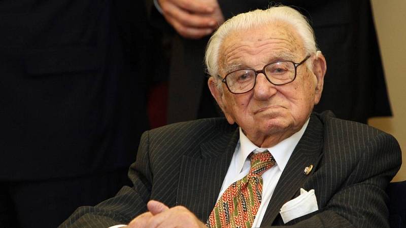 pan Nicholas G. Winton