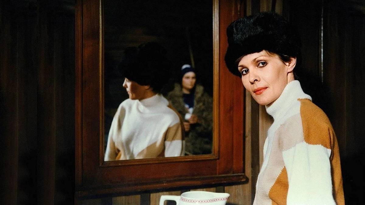 Tohle byla ta nejvíc ujetá komedie 80. let. Hlášky z ní zlidověly, ale když se na ni podíváte dnes, budete se smát jinak Tohle byla ta nejvíc ujetá komedie 80. let. Hlášky z ní zlidověly, ale když se na ni podíváte dnes, budete se smát jinak