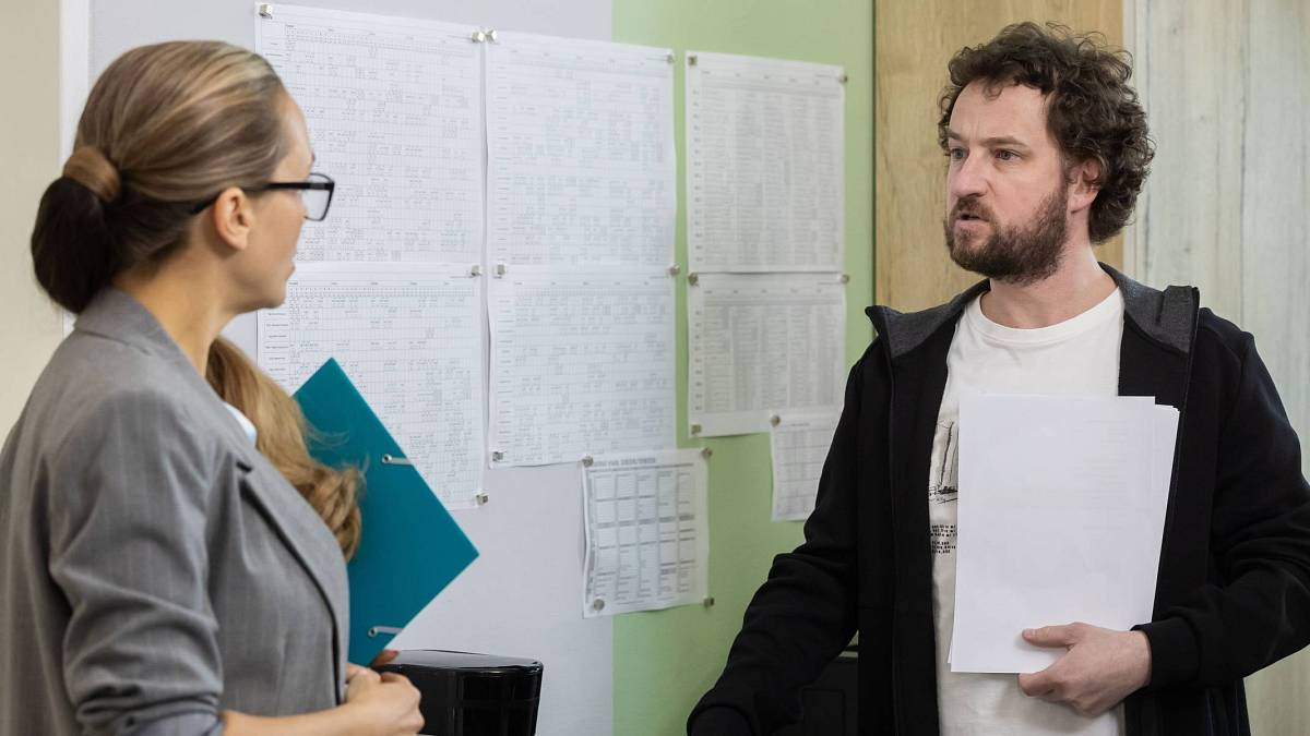 Zítra v Ulici: Ve čtvrtek spadne klec, konec se blíží Zítra v Ulici: Ve čtvrtek spadne klec, konec se blíží