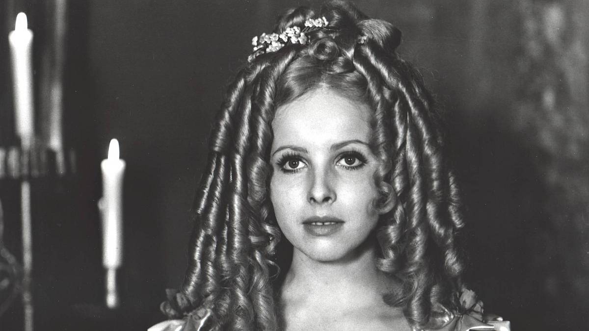 Utajená láska této krásce nevyšla. Představitelka princezen se rozhodla věnovat pohádkám svůj život