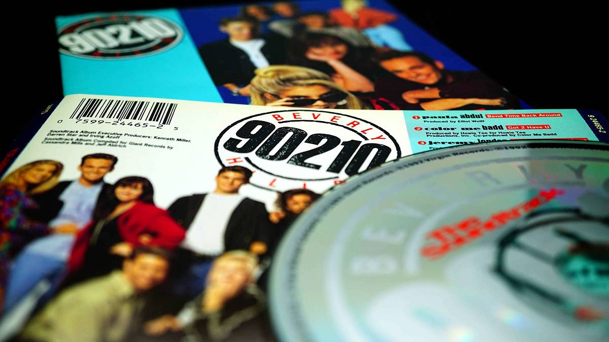 Seriál našeho mládí neskončil, Beverly Hills 90210 je zpět – ale ne pro Česko Seriál našeho mládí neskončil, Beverly Hills 90210 je zpět – ale ne pro Česko