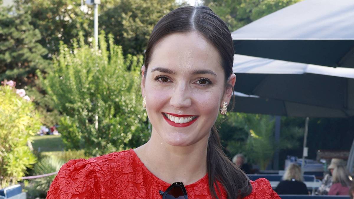 S tímhle nešvarem se na dovolené trápí Karla z Ulice. Mezi diváky vyvolal hádku S tímhle nešvarem se na dovolené trápí Karla z Ulice. Mezi diváky vyvolal hádku