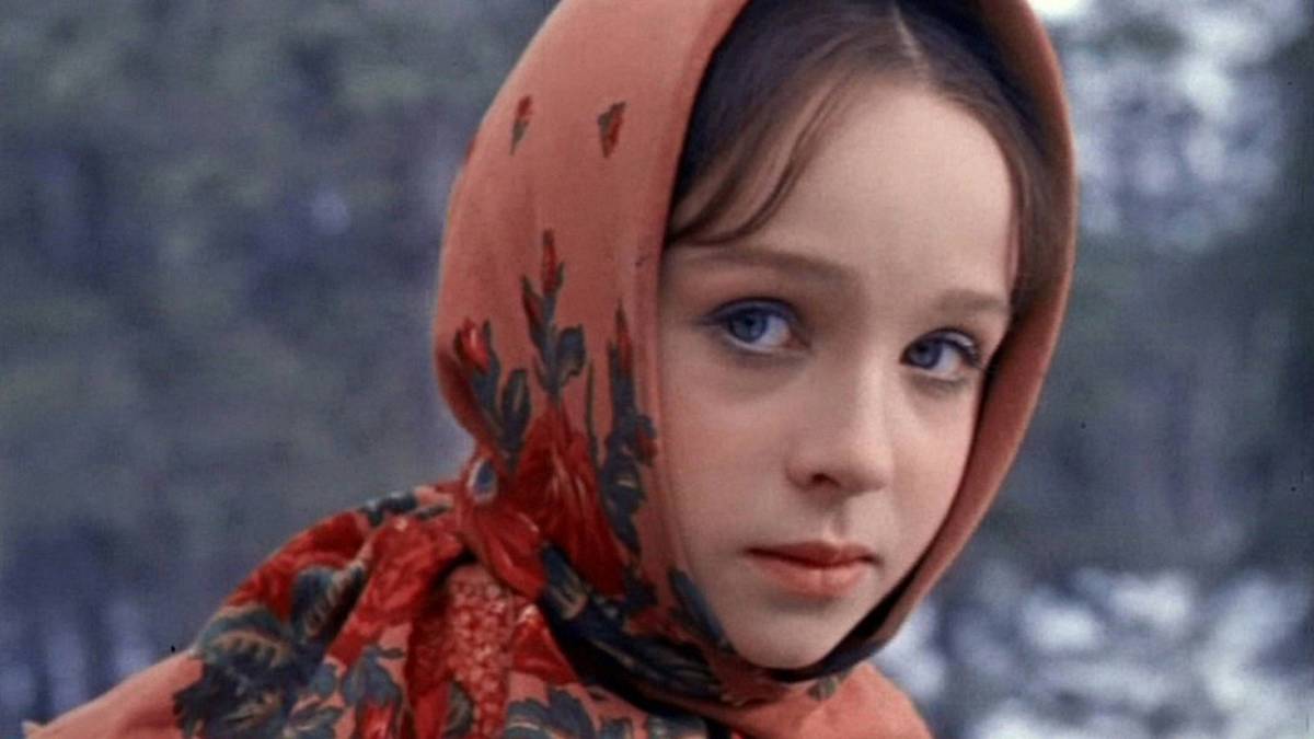 Pamatujete si Nastěnku z Mrazíka? Dnes má 77 let a podepsaly se na ní plastické operace Pamatujete si Nastěnku z Mrazíka? Dnes má 77 let a podepsaly se na ní plastické operace