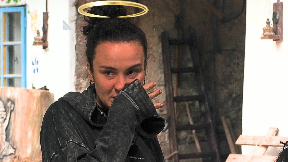 Kateřina z Farmy se konečně dočkala. Poprvé v životě dostala funkci a legálně ze sebe může dělat idiota Kateřina z Farmy se konečně dočkala. Poprvé v životě dostala funkci a legálně ze sebe může dělat idiota