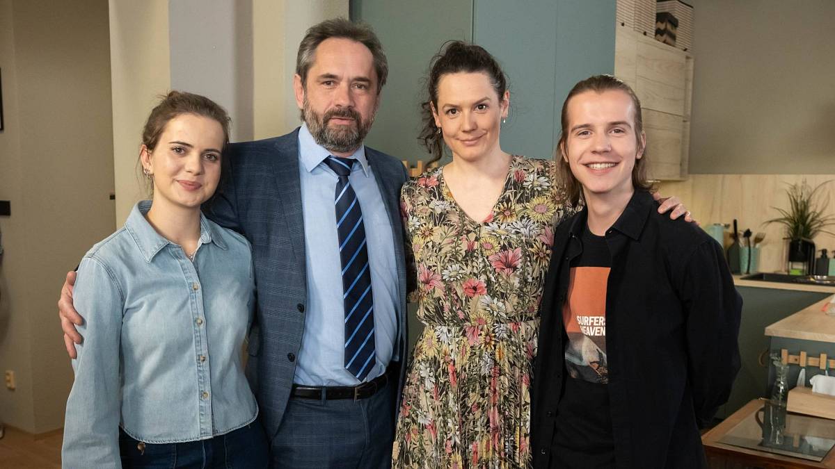S Ulicí se vrací i pořad Backstage. Moderátor zpovídal představitele nenáviděné postavy