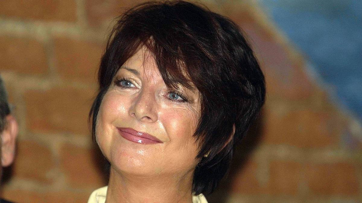 Jako hlasatelka byla vždy dokonalá, v životě musela překonat tu nejhorší věc, co se ženě může stát Jako hlasatelka byla vždy dokonalá, v životě musela překonat tu nejhorší věc, co se ženě může stát