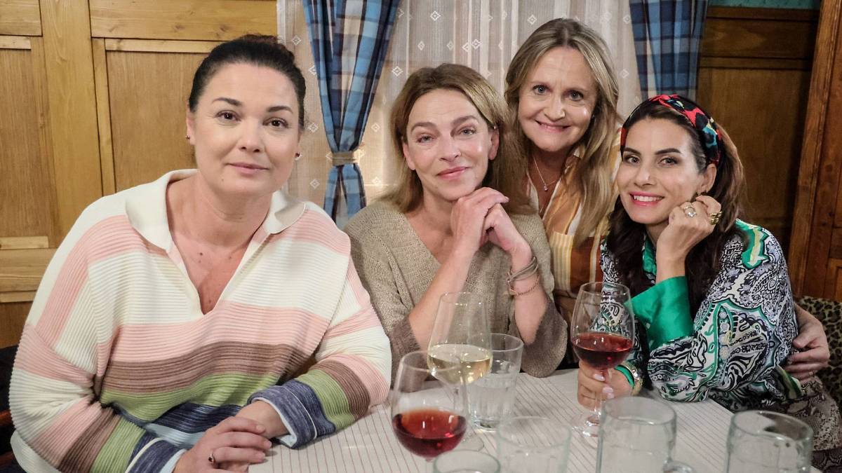 Drbárna ze Strání – Kamarádi: Ve Stráních je sice už zase zima, ale láska umí rozehřát